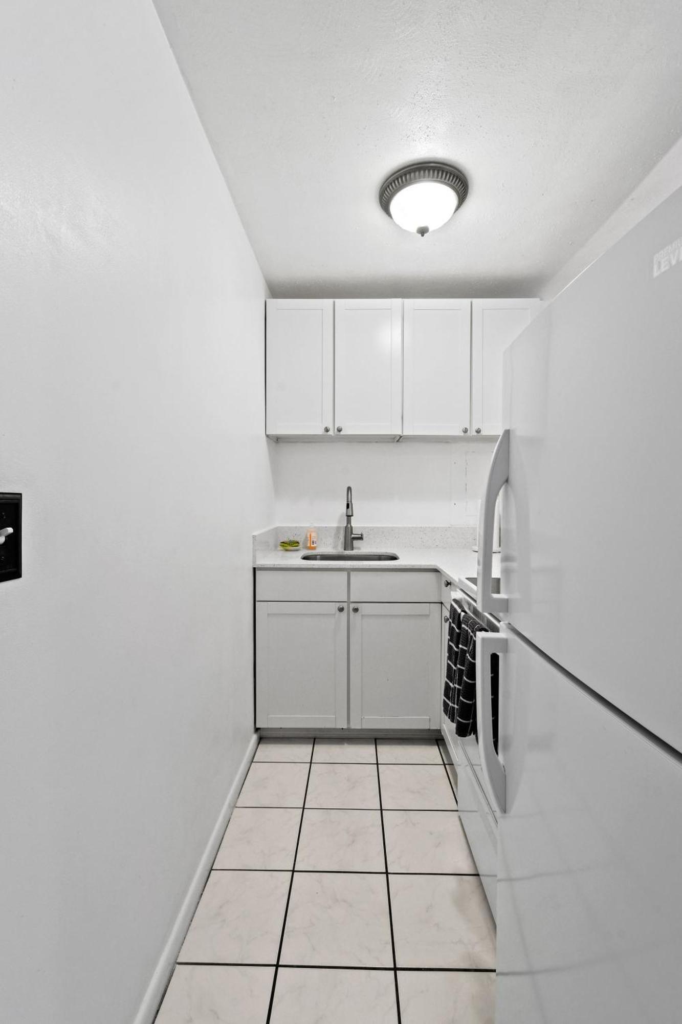 Sunshine Shores Boutique Apartments بالم بيتش شورز المظهر الخارجي الصورة