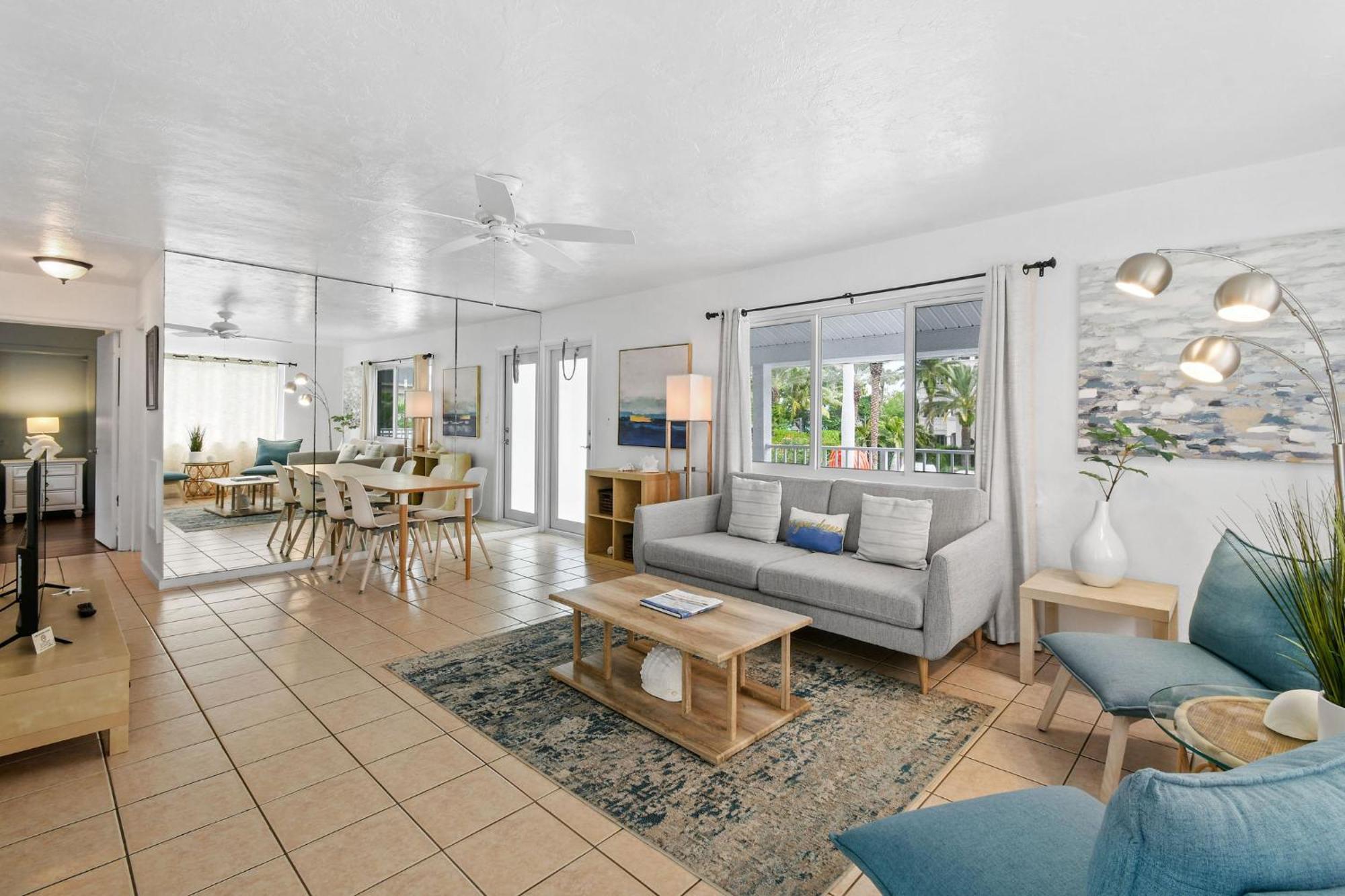 Sunshine Shores Boutique Apartments بالم بيتش شورز المظهر الخارجي الصورة