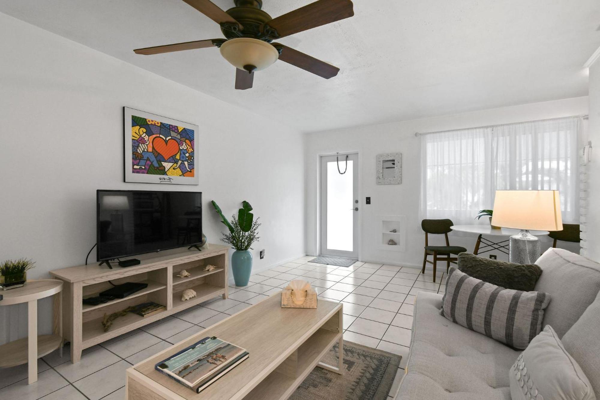 Sunshine Shores Boutique Apartments بالم بيتش شورز المظهر الخارجي الصورة
