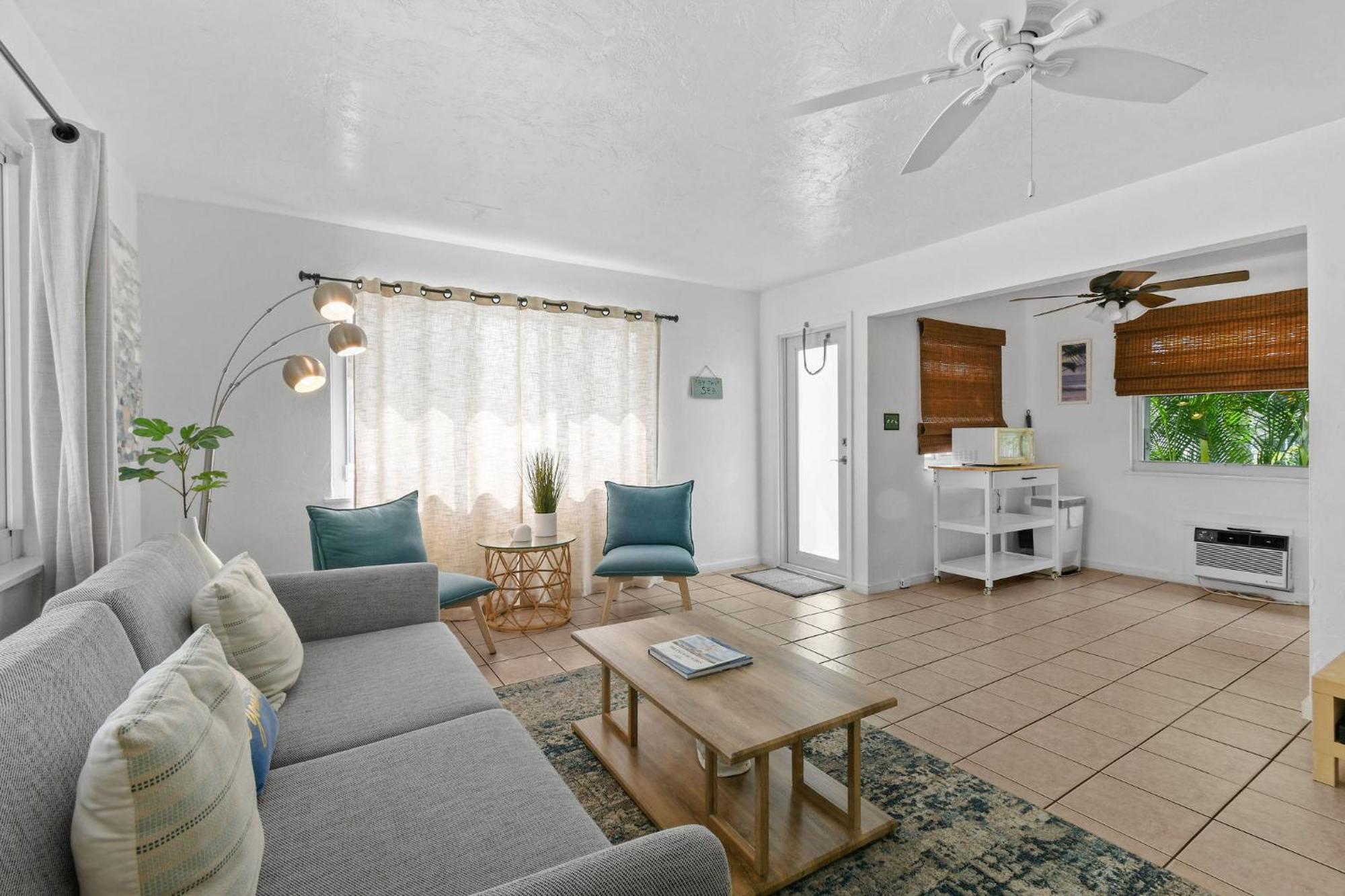 Sunshine Shores Boutique Apartments بالم بيتش شورز المظهر الخارجي الصورة