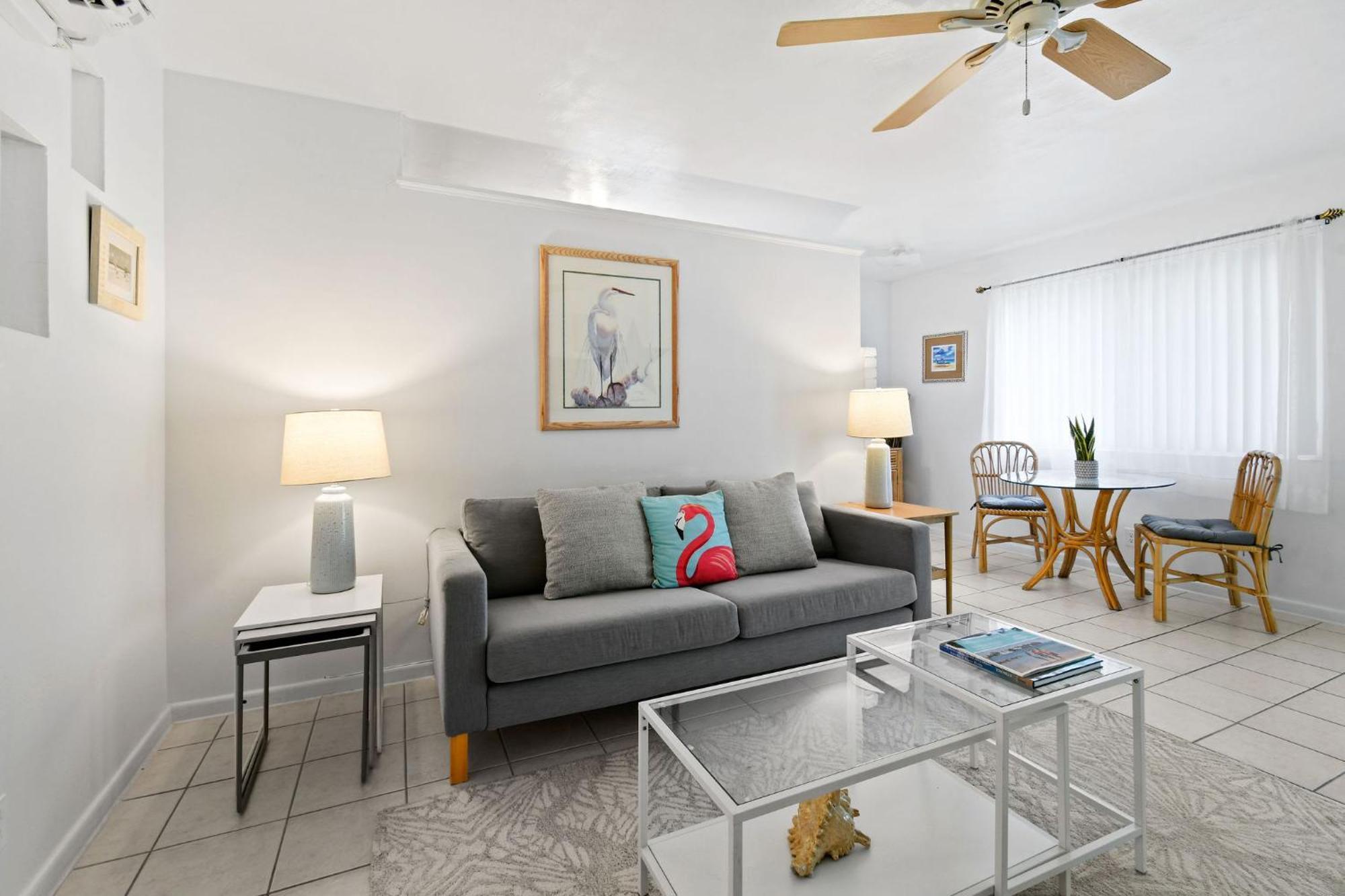 Sunshine Shores Boutique Apartments بالم بيتش شورز المظهر الخارجي الصورة
