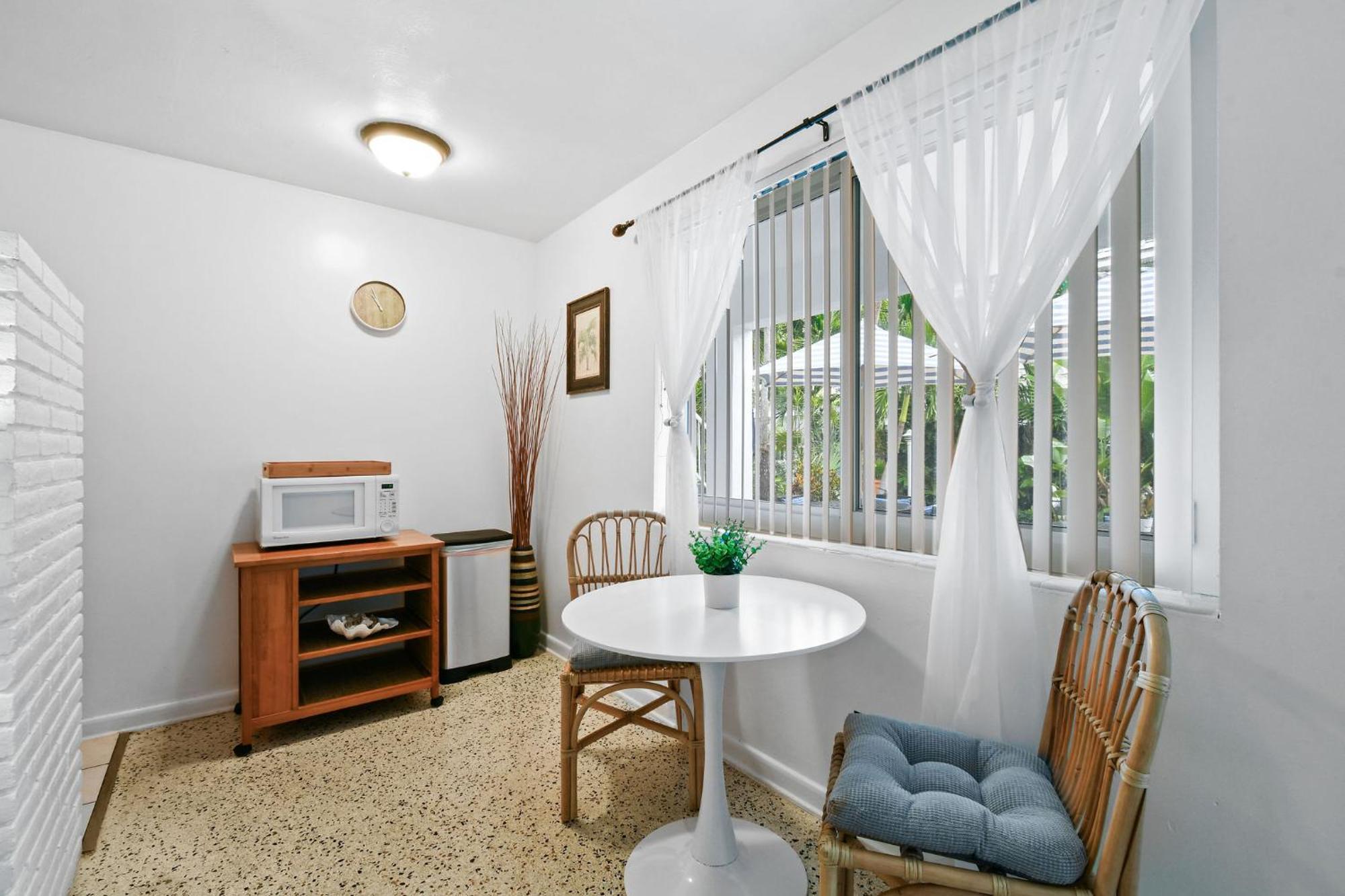 Sunshine Shores Boutique Apartments بالم بيتش شورز المظهر الخارجي الصورة