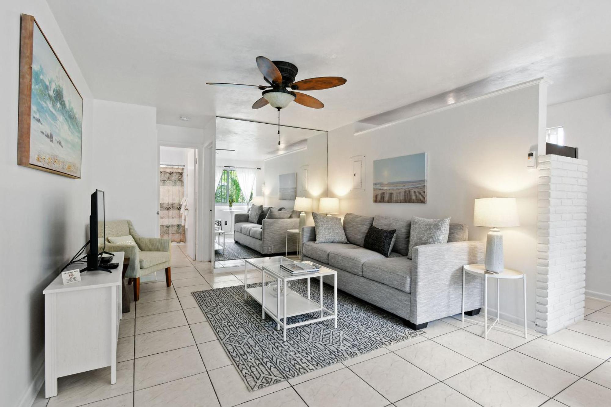 Sunshine Shores Boutique Apartments بالم بيتش شورز المظهر الخارجي الصورة